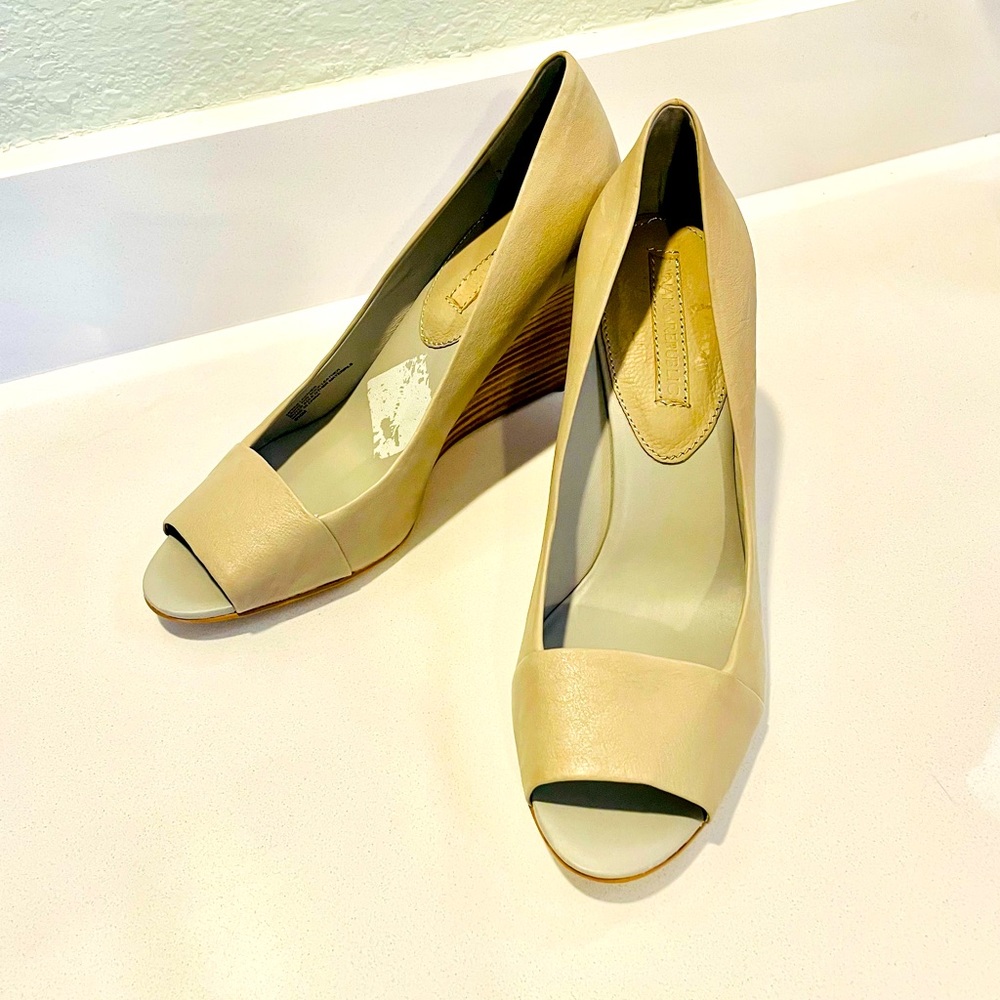 Banana Republic Taupe Leather Peep-Toe Wedges